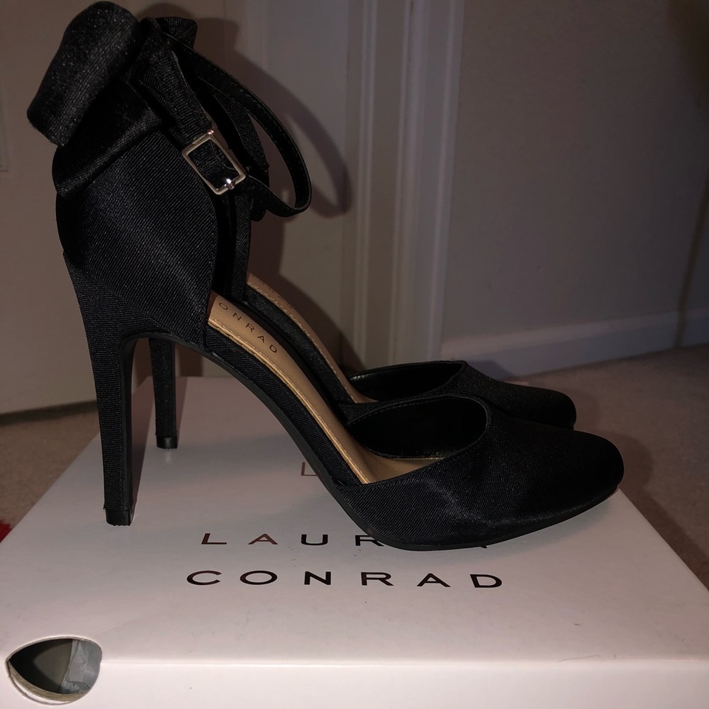 Lauren Conrad Black Stilettos - Picture 2 of 4